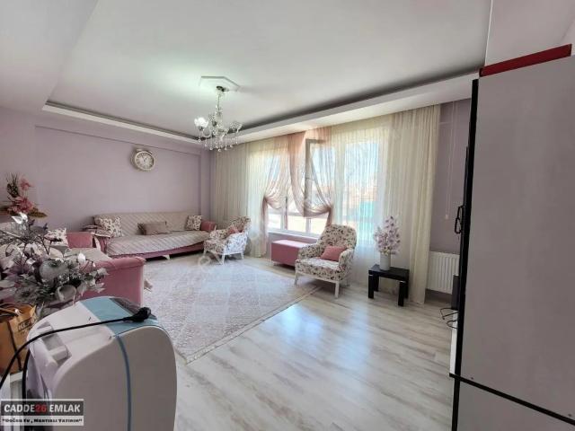 Cadde26 Dan Emek Mahallesinde Sarılık 3+1 Daire