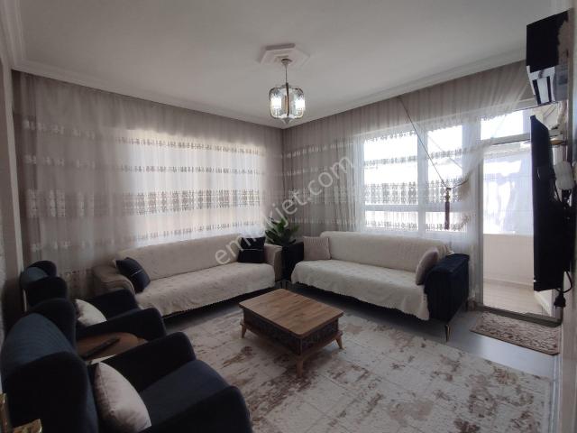 Cadde 17 Emlaktan Ersevende Daire