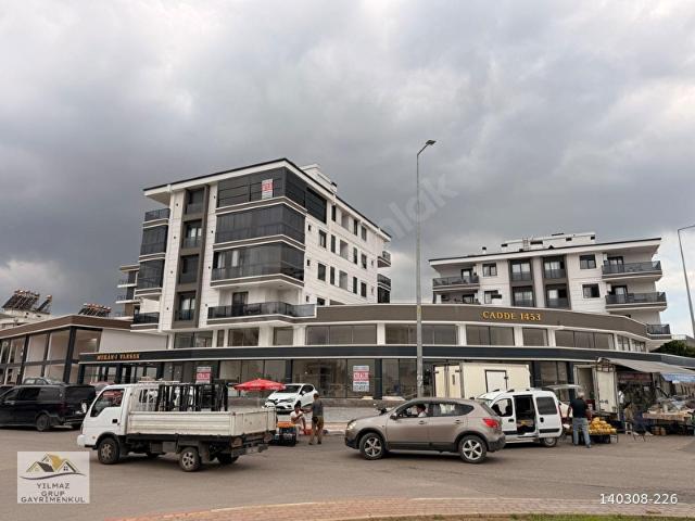 CADDE 1453 MUHTEŞEM KONUMDA MUHTEŞEM CEPHE 500 M2 DÜKKAN