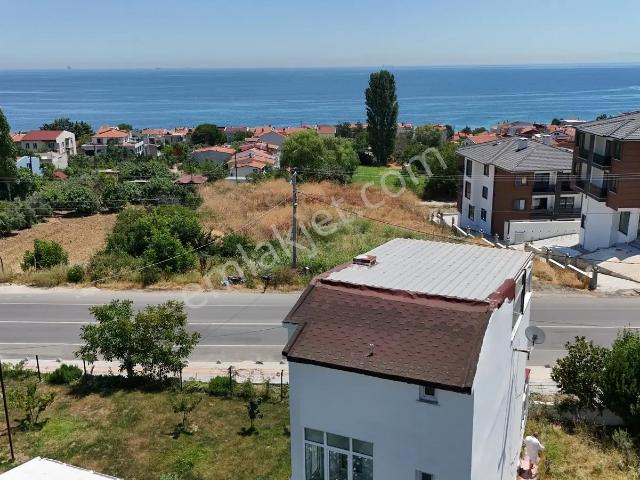 Cadde Üzeri, Deniz Manzaralı Müstakil Ev 300 M2