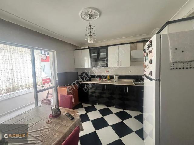 Cadde Üzeri Kat Konumunda 3+1 Daire 110m² Net