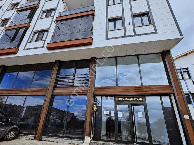 Cadde Üzeri Merkezi Konumda 2+1 Satılık Daire