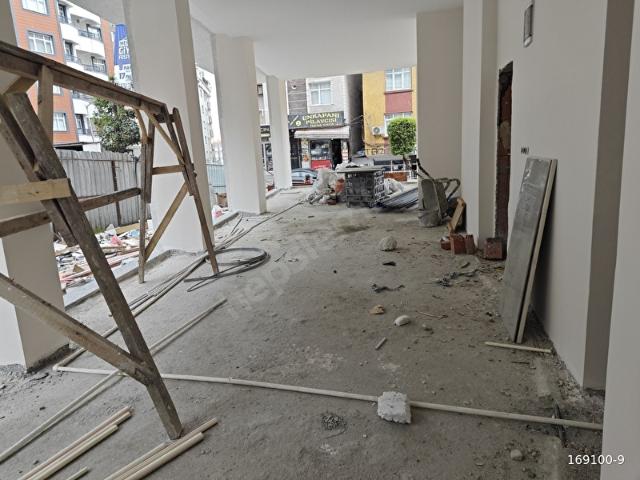 CADDE ÜZERİNDE KÖŞEBAŞI KİRALIK İŞ YERİ 2 KATLI 200m2