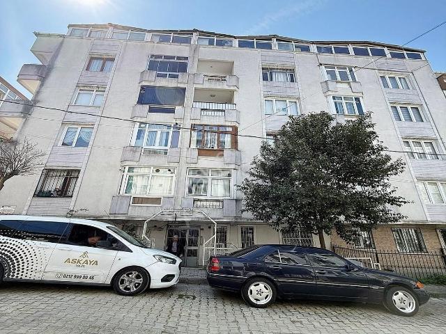 Cadde Üzerinde 3+1 Geniş Ailelere Özel Fırsat Daire ! ! !