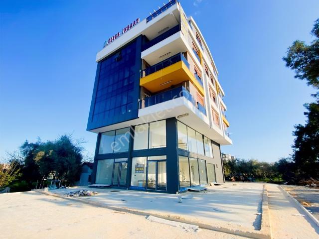 Cadde Üzerinde Sağlık Ocağı Karşısı Sıfır 3 Katlı 200 M² Dükkan