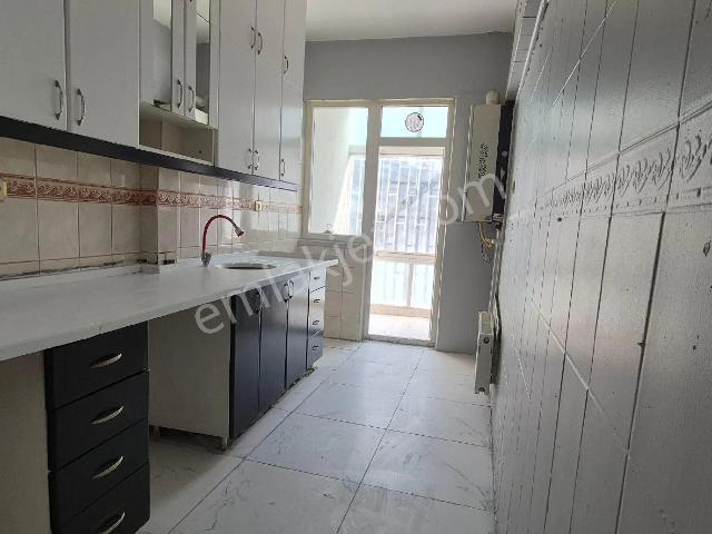 Cadde Yakını Konum Özellikli Satılık Daire