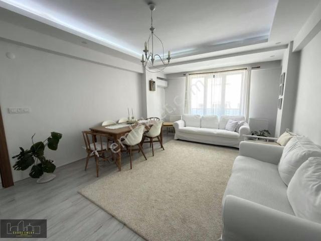 Cadde Emlak Tevfikbey Yeni Bina 3+1 120 M2 Ara Kat Satılık Daire