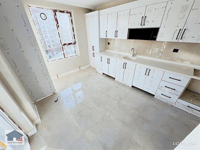 CADDE_PARALELİ_SIFIR_BİNA_SIFIR_DAİRE_EBVYN_BAN_GENİŞ_3+1_LÜX