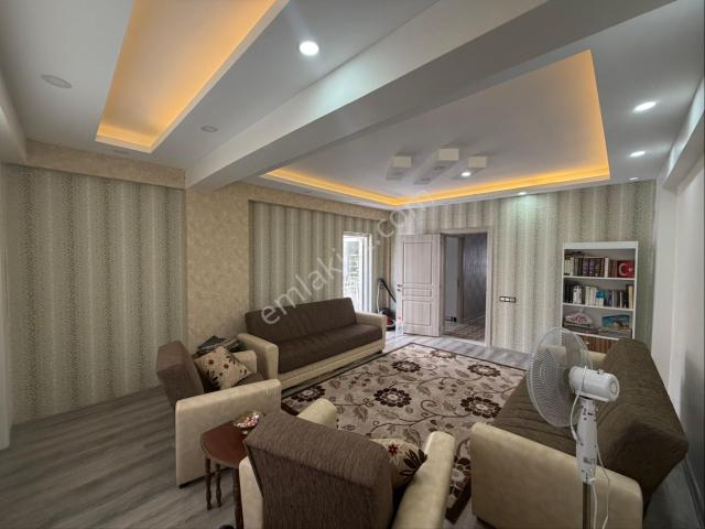 Cadde Seyran’dan Satılık Akpiyar Da 2+1/120 M2 İskanlı Daire