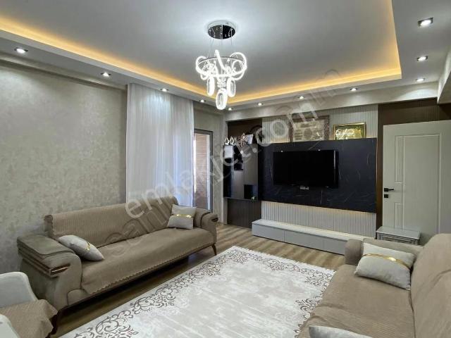 Cadde Seyran Emlak'tan Satılık Lüks Arakat 4+1 Daire