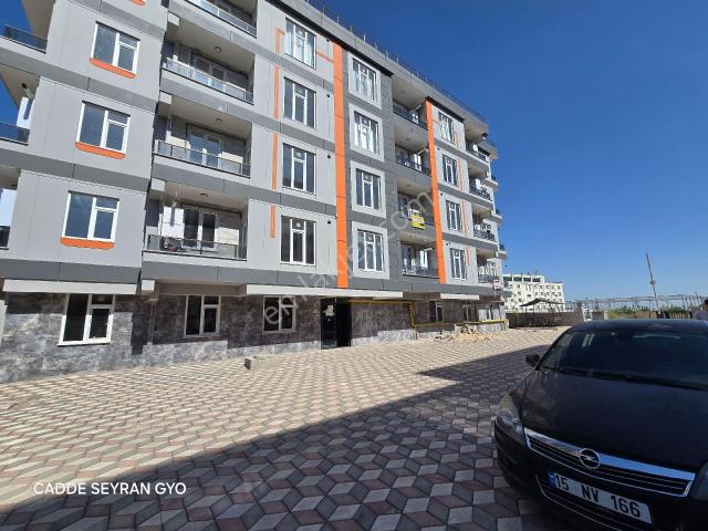 Cadde Seyran'dan Kiralık 1+1 55 M2 Arakat 3. Kat Sıfır memura