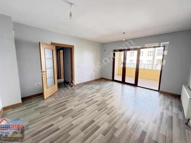 Cadde Seyran'dan Kiralık 2+1 Sarı Toki Daire