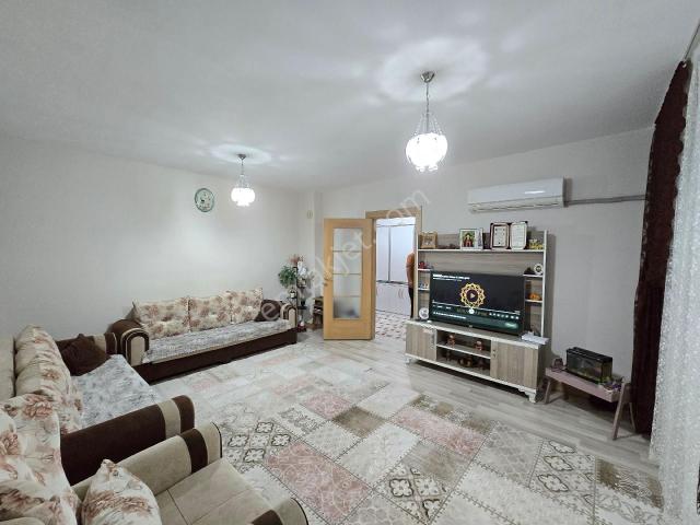 Cadde Seyrandan Satılık 2+1 Sarı Toki Arakat Yer Tuvaletli