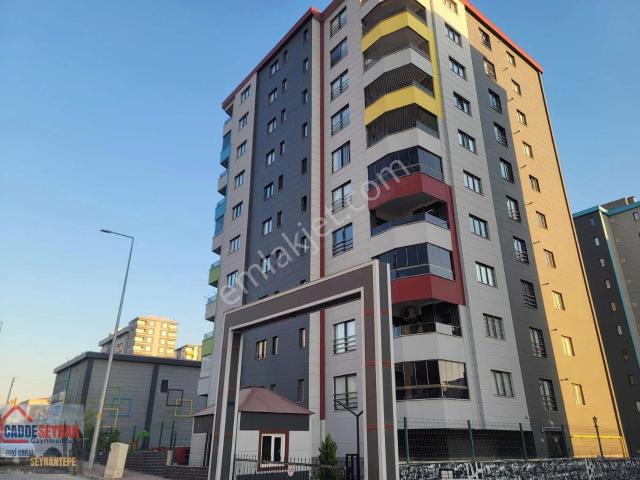 Cadde Seyrandan Satlık 3+1 Ata Şehir Gürkan Sitesinde