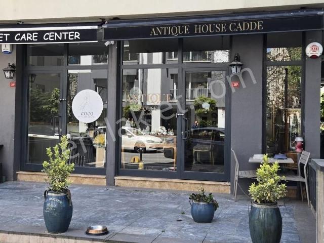 Caddebostan Kadir Ağa Caddesinde Yüksek Yaya Trafikli Butik Dük