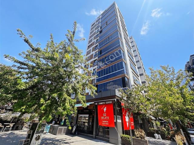 Caddebostan Satılık Lüks 3+1 Geniş M2 Balkonlu Ebv.banyolu