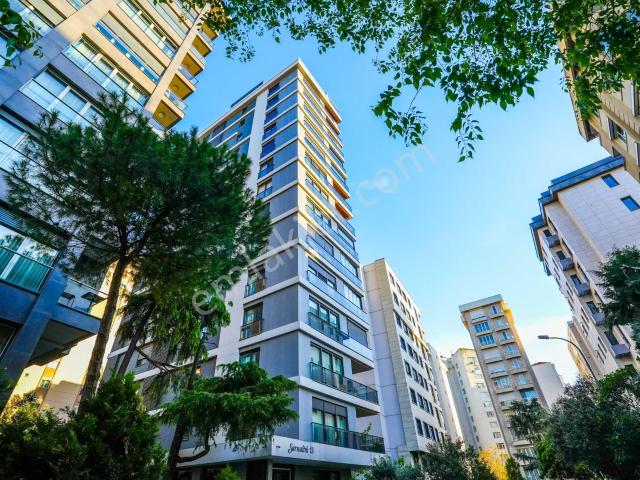 Caddebostanda Boş Eşsiz Deniz Manzaralı 4+1 Geniş Daire