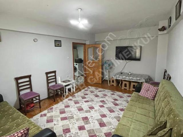 Caddeye Yakın, 100m² Yüksek Giriş Satılık 2+1 Daire