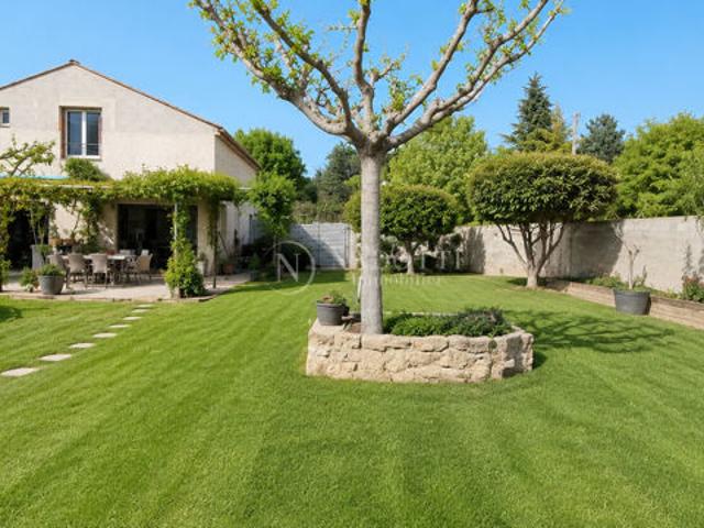 Cadenet villa 120 m² avec jardin 640 m² et garage