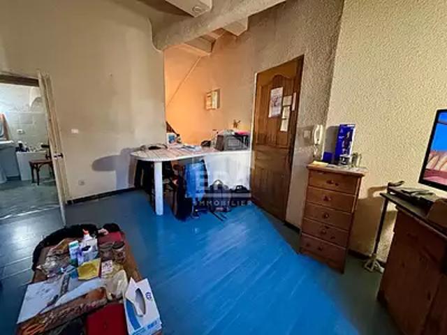 Cadenet 84160 Achat / Vente appartement 1 pièce t1 au dernier étage