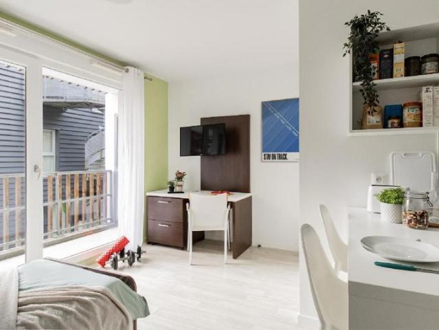 Cadre verdoyant et belle luminosité pour ce studio étudiant à Nantes