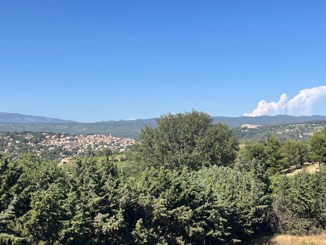 Cadre campagne enchanteur, villa provençale avec piscine et vue imprenable