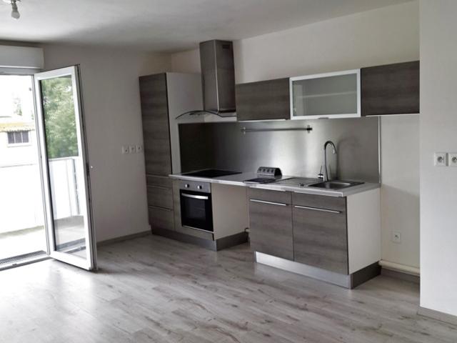 CAEN NORD APPARTEMENT T3 avec balcon ascenseur parking privé