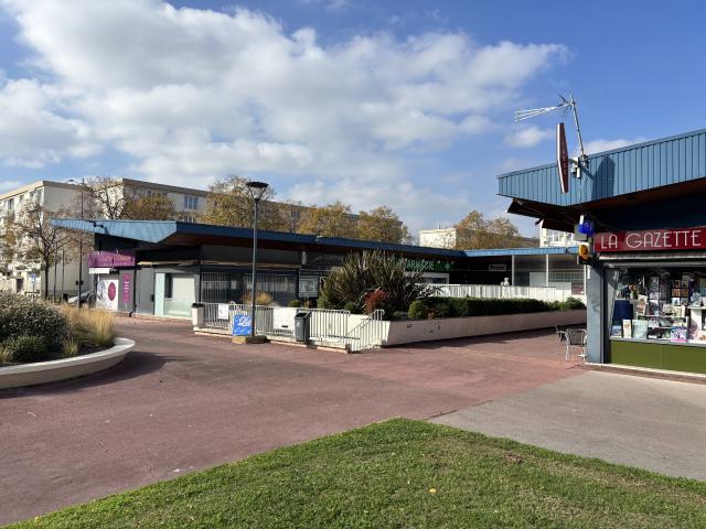 Caen, local à louer dans le centre commerciale de la place venoise