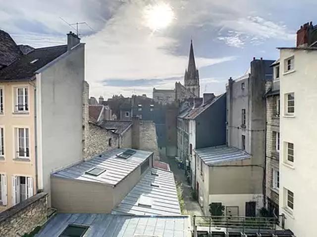 Caen 14000 Achat / Vente appartement 2 pièces t2 au dernier étage cave
