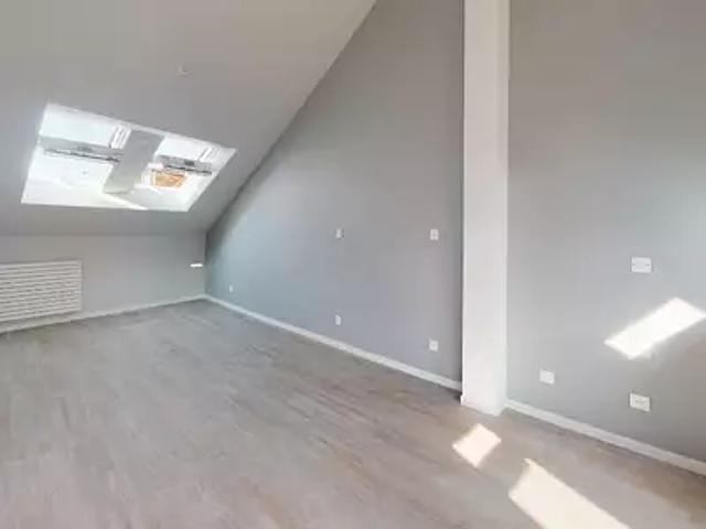 Caen 14000 Location appartement 2 pièces t2 au dernier étage cave