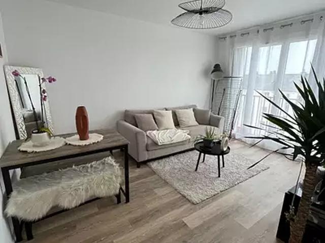 Caen 14000 Location appartement 2 pièces t2 au dernier étage cave