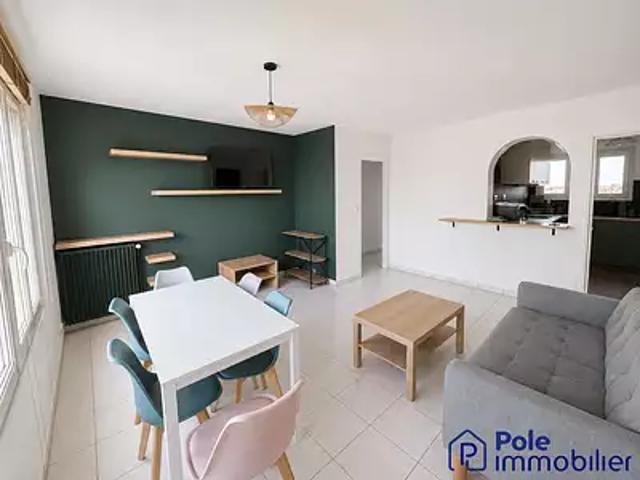 Caen 14000 Location appartement 5 pièces t5 au dernier étage