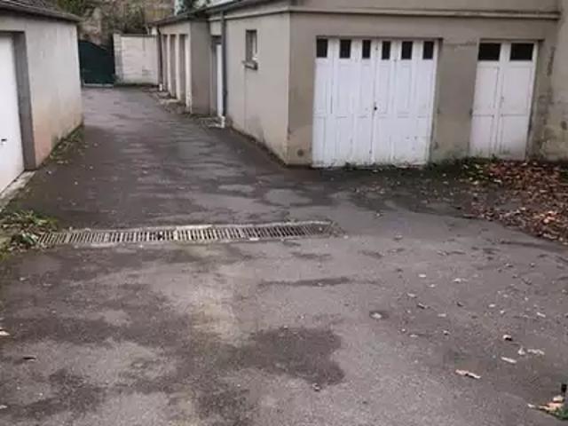 Caen 14000 Location parking au dernier étage