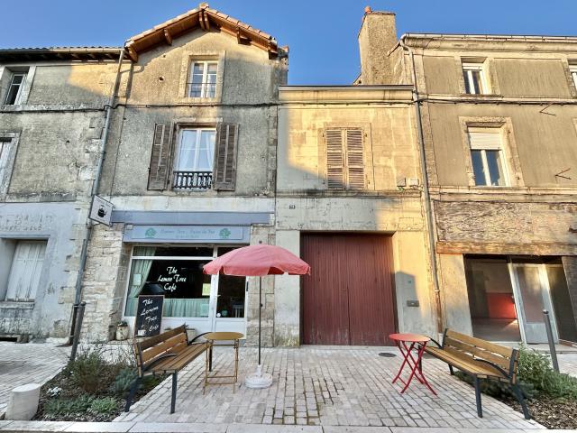 Café Opportunity with 3 Bedroom Accommodation and Garden
