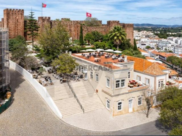 CAFÉ INGLÊS NO ALGARVE | RESTAURANTE ICÓNICO JUNTO AO CASTELO DE SILVES