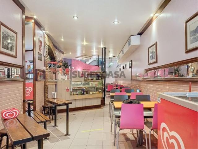 Café / Snack Bar com habitação incluída