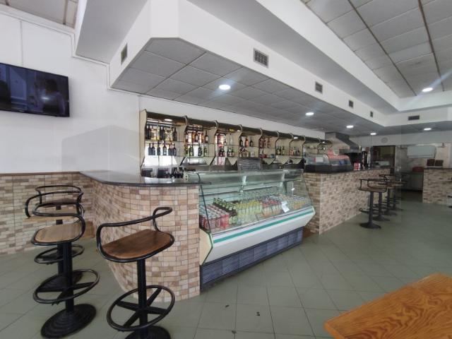Café/ Snack Bar em zona central de Esgueira para trespasse