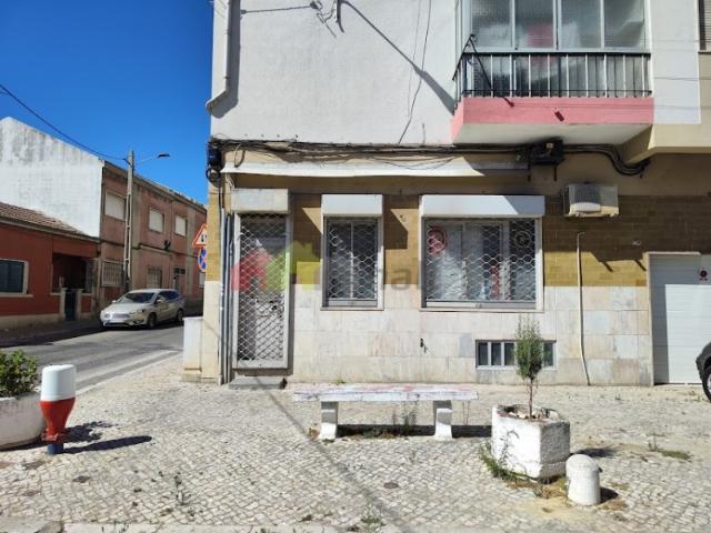 Café / Snack Bar para Arrendamento Lavradio
