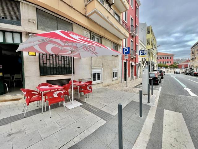 Café todo remodelado nas Avenidas Novas