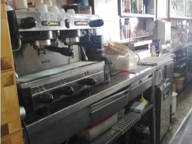 Café/snack equipado, bem localizado em Arroios