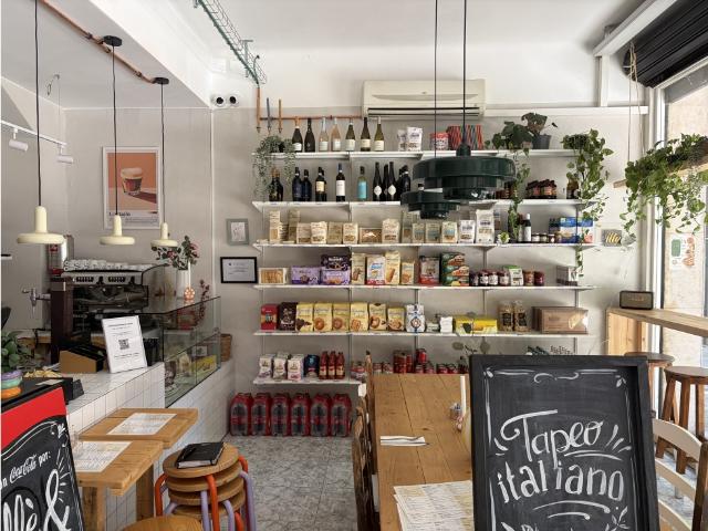 Cafetería en Arxiduc