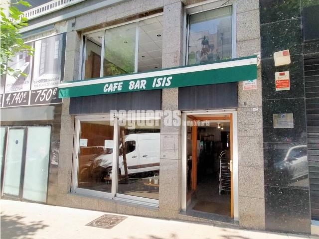 ¡Cafetería en venta en Avilés!