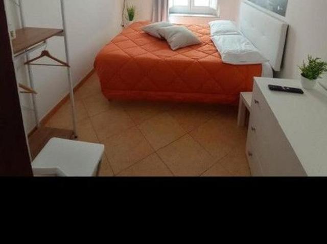 Cagliari CAMERE SIGOLE 100 mt Piazza Jenne