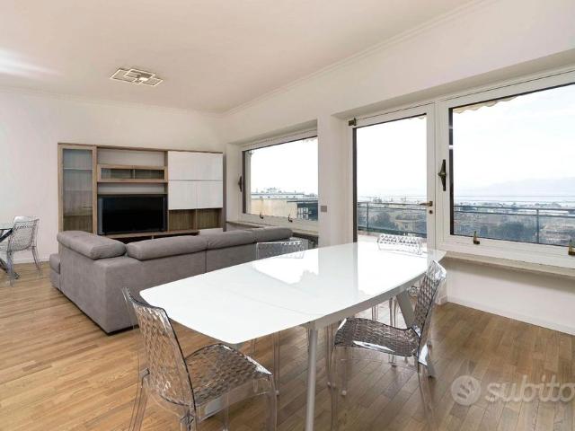 Cagliari Merello: Prestigioso Attico Panoramico