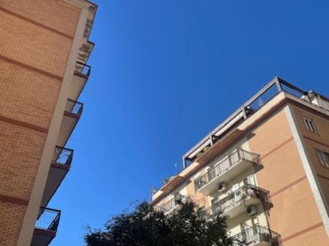 Cagliari Piazza Giovanni appartamento 200mq frazionabile