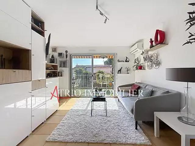 Cagnes sur Mer 06800 Achat / Vente appartement 1 pièce t1 piscine terrasse