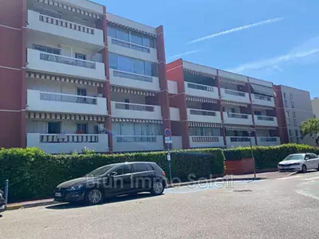 Cagnes sur Mer 06800 Achat / Vente appartement 2 pièces t2 terrasse