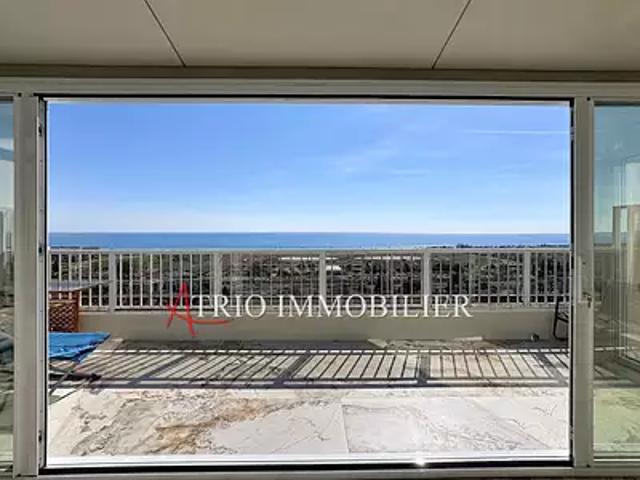 Cagnes sur Mer 06800 Achat / Vente appartement 3 pièces t3 au dernier étage piscine
