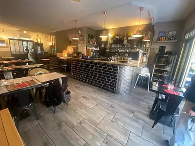 Cagnes sur Mer 06800 Achat / Vente divers au dernier étage