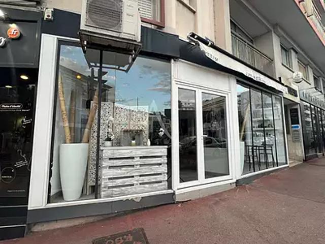 Cagnes sur Mer 06800 Achat / Vente divers au dernier étage